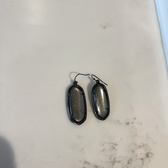 Vintage Kendra Scott moody chrome and black earrings - Picture 1 of 2